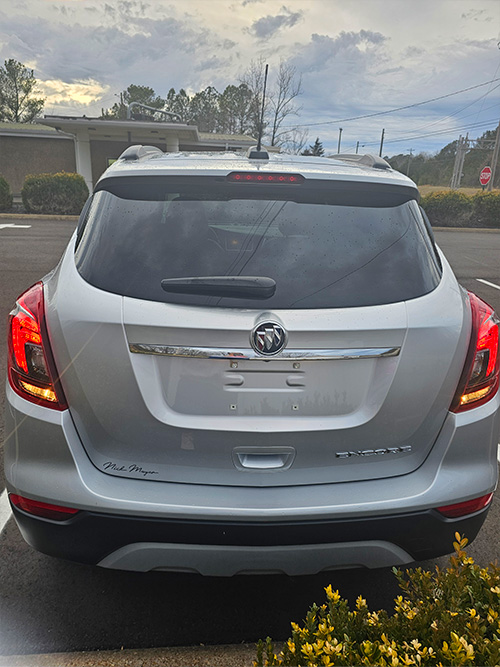 2021 Buick Encore Photo 3